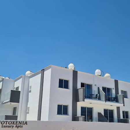 Fotoxenia Luxury Apts Паралимни Екстериор снимка