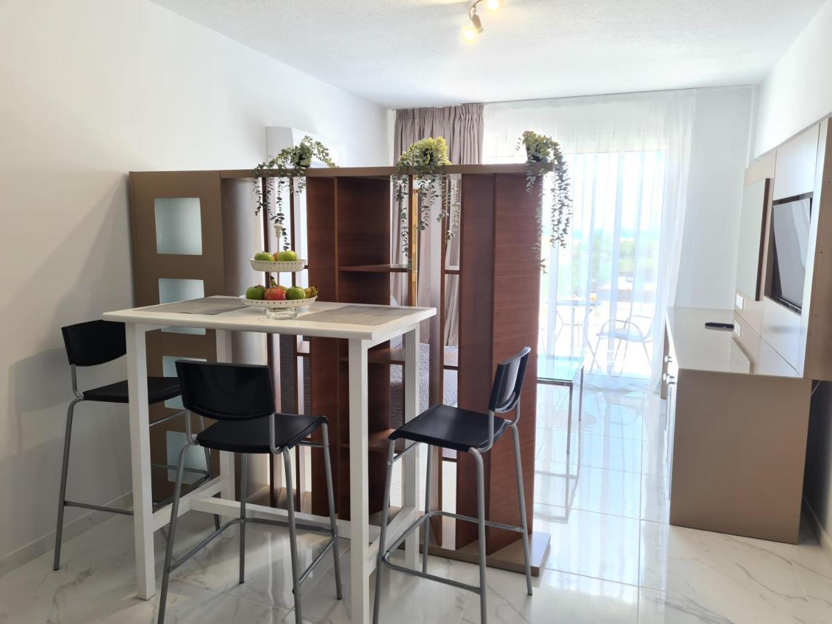 Fotoxenia Luxury Apts Паралимни Екстериор снимка